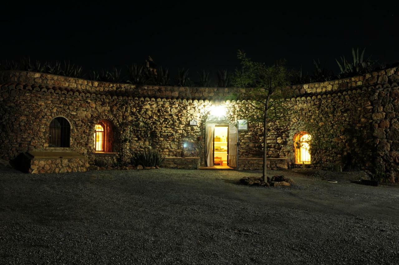 Cuevas El Torriblanco Casa de hóspedes Gorafe Exterior foto